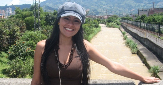 Date this charming Colombia girl Patricia from Medellin CO8960