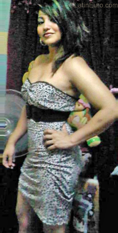 Date this tall Honduras girl Jami from San Pedro Sula HN523