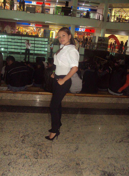 Date this voluptuous Colombia girl Lucero from Bogota CO9169