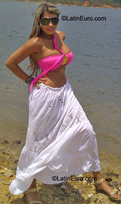 Date this hot Colombia girl Andrejmd from Pereira CO9193