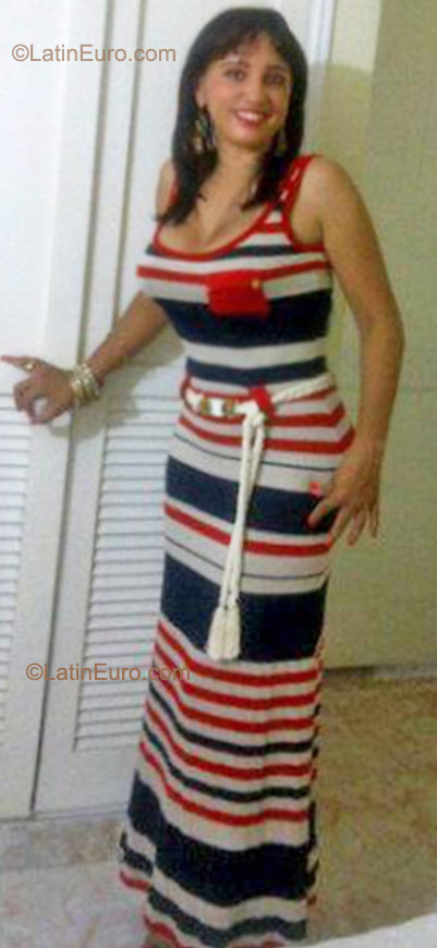 Date this young Colombia girl Luna from Santa Marta CO9194