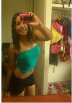 Date this funny Panama girl Nicole from Panama PA230