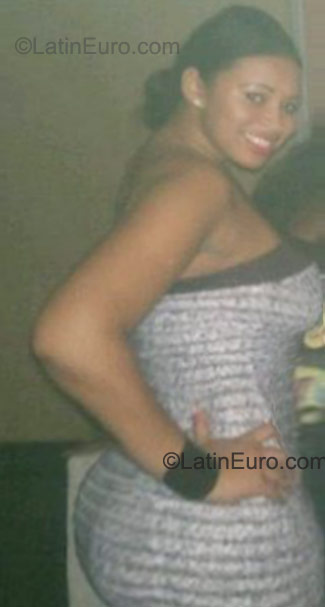 Date this voluptuous Colombia girl Linda from Quibdo CO9286