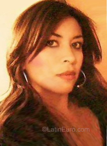 Date this gorgeous Colombia girl Cristina from Sogamoso CO9289