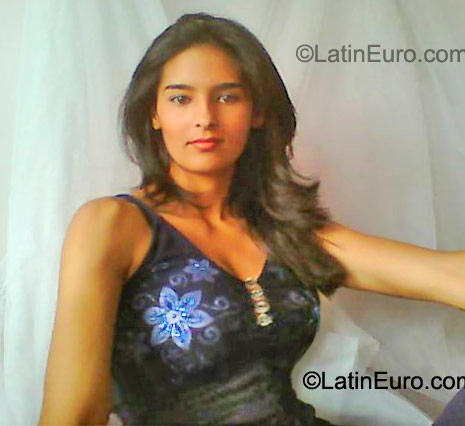 Date this sultry Colombia girl Maribel from Manizales CO9316