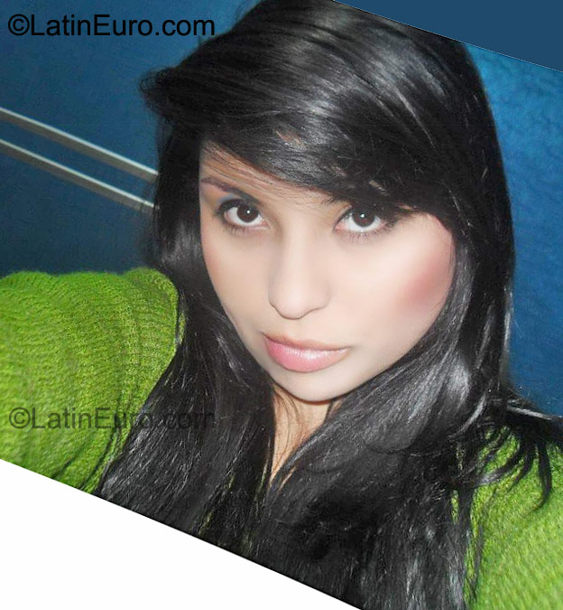 Date this stunning Colombia girl Diana from Bogota CO9317