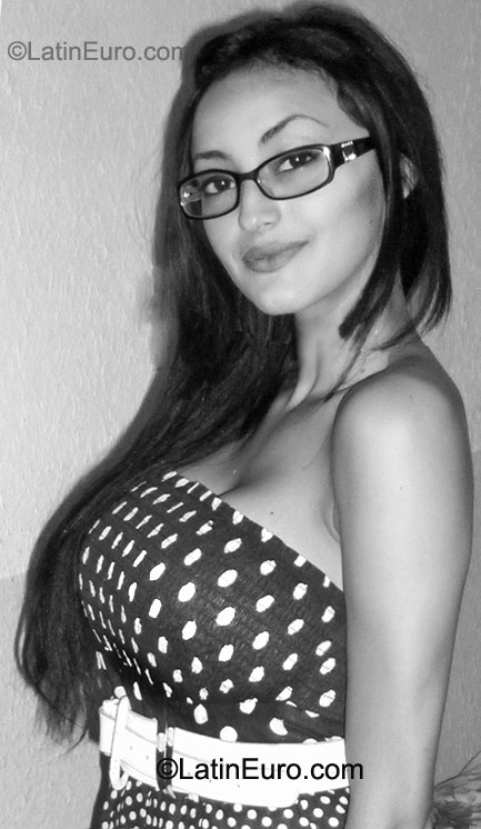 Date this delightful Costa Rica girl Aurelia from San Jose CR177