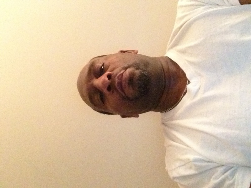 Date this stunning United States man Sirmac from Waldorf US12317