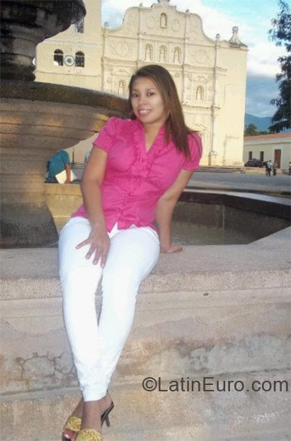Date this nice looking Honduras girl Maria from Comayagua HN1765