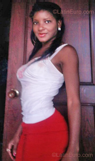 Date this cute Colombia girl Linda stefanie from Medellin CO12190