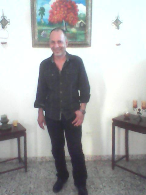 Date this attractive Dominican Republic man Valentin from Santiago DO10427