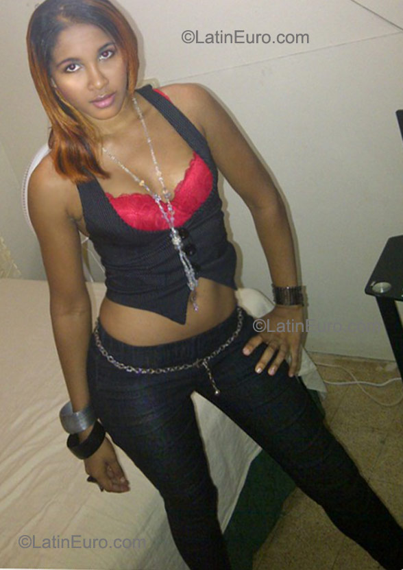 Date this tall Jamaica girl Jankayan from St. Elizabeth JM435