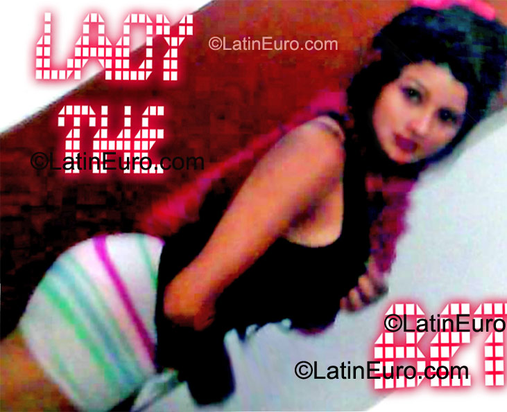 Date this nice looking Colombia girl Lady from Medellin CO9478