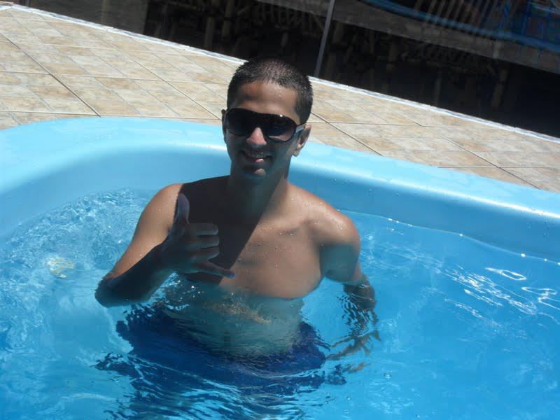 Date this fun Brazil man Jonathan from Joinville BR6448