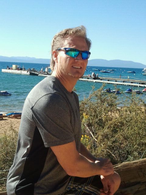 Date this hard body United States man Wabo from San Salvador SV37