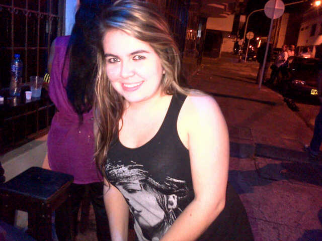 Date this delightful Colombia girl Jenny from Armenia CO9640