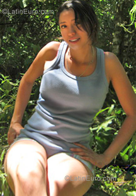 Date this foxy Colombia girl Ida from Cali CO9643