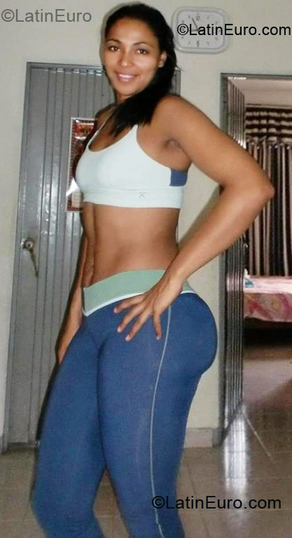 Date this exotic Colombia girl Angelica from Bogota CO9758