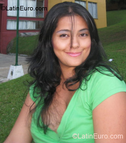 Date this charming Colombia girl Luisa from Medellin CO9839