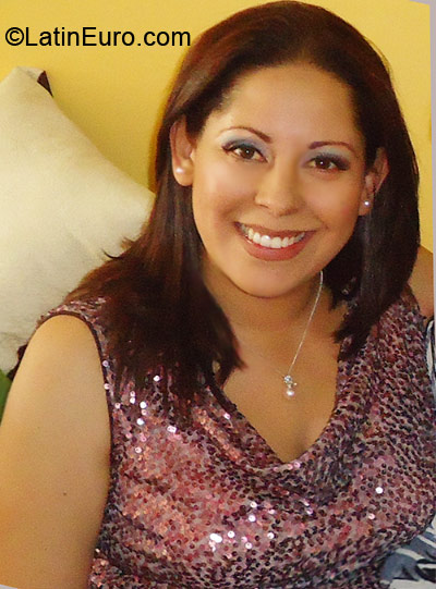 Date this stunning Colombia girl Xiomara from Bogota CO9840