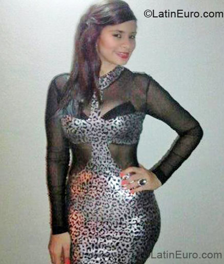 Date this stunning Dominican Republic girl Raimi from San Francisco De Macoris DO10806