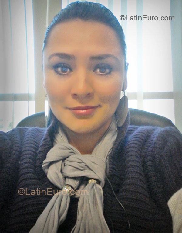 Date this athletic Mexico girl Monica from Guadalajara MX691