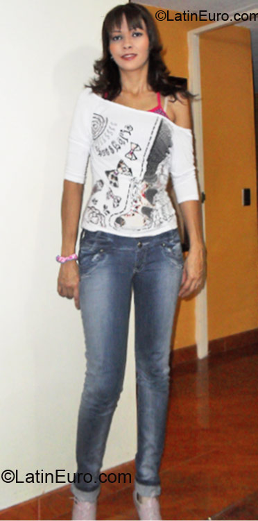 Date this hot Colombia girl Mary from Medellin CO10103
