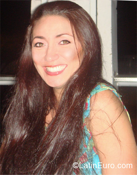 Date this good-looking Colombia girl Maria from Cali CO10233