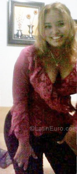 Date this nice looking Panama girl Kelly from Panama City PA278