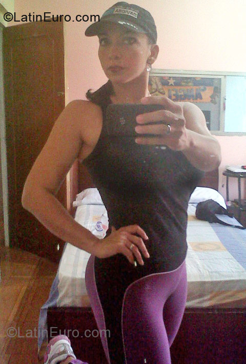 Date this cute Colombia girl MARIA PAULA from Girardot CO10243