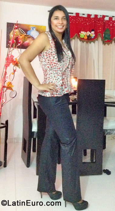 Date this funny Colombia girl Martha from Cali CO10601