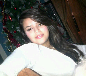 Date this hard body Colombia girl Darlyn from Cali CO10403