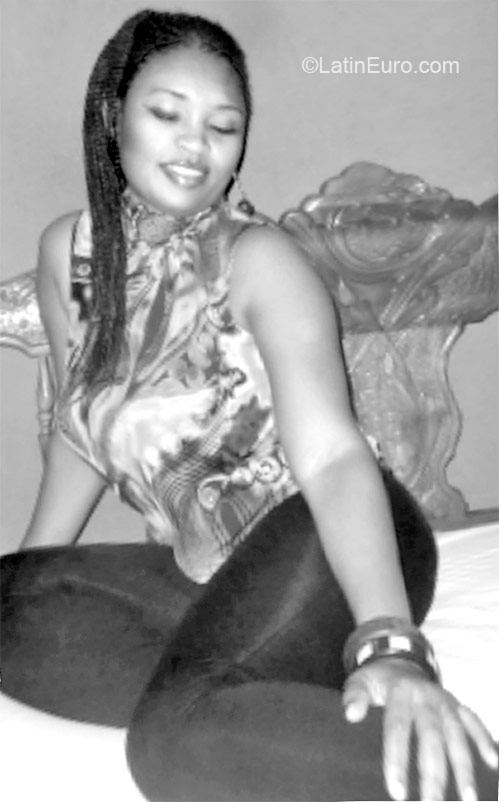 Date this attractive Jamaica girl Colleen from Kingston JM843