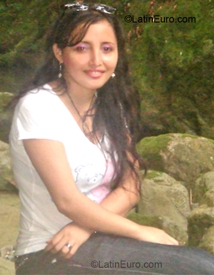 Date this lovely Honduras girl Judith from La Ceiba HN679