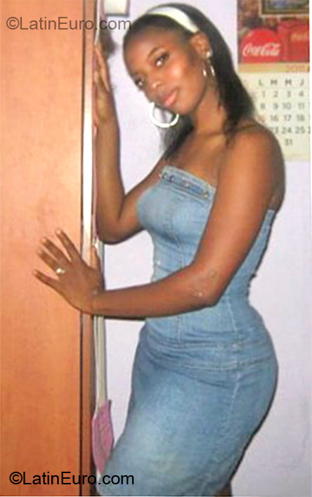 Date this pretty Colombia girl Patricia from Villavicencio CO10636