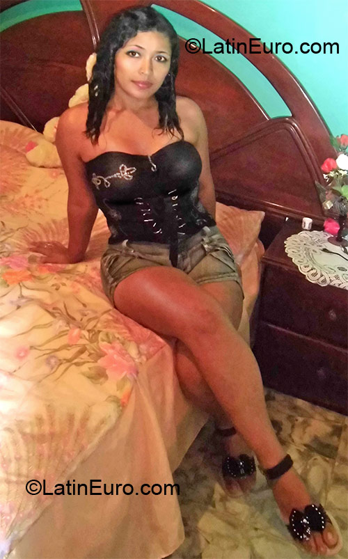 Date this stunning Colombia girl Gleidy from Cali CO10670