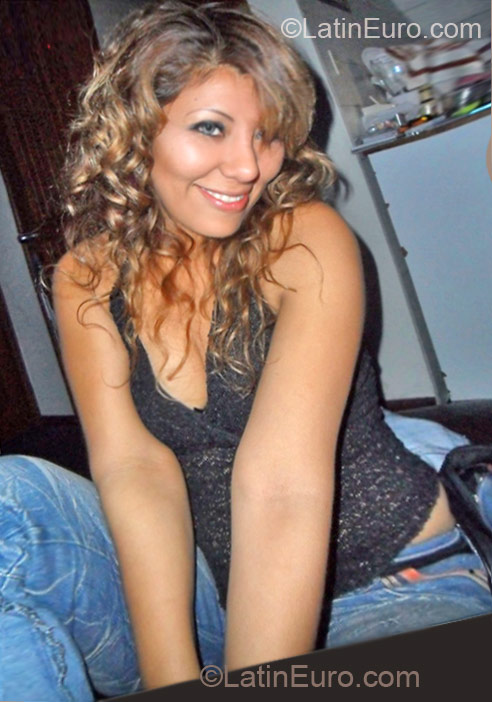Date this georgeous Peru girl Kat from Lima PE652
