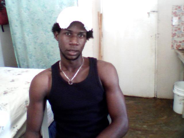 Date this sensual Dominican Republic man Frank from Santo Domingo DO11715