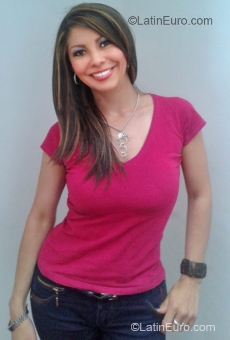 Date this sensual Colombia girl AURA from Bogota CO10851