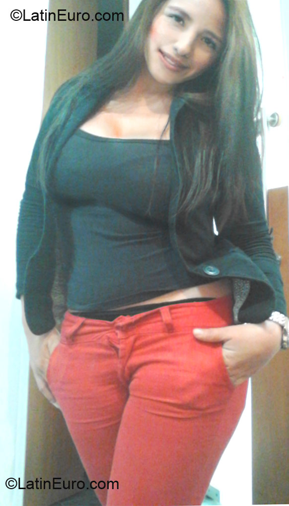 Date this tall Colombia girl Karen from Bogota CO10862