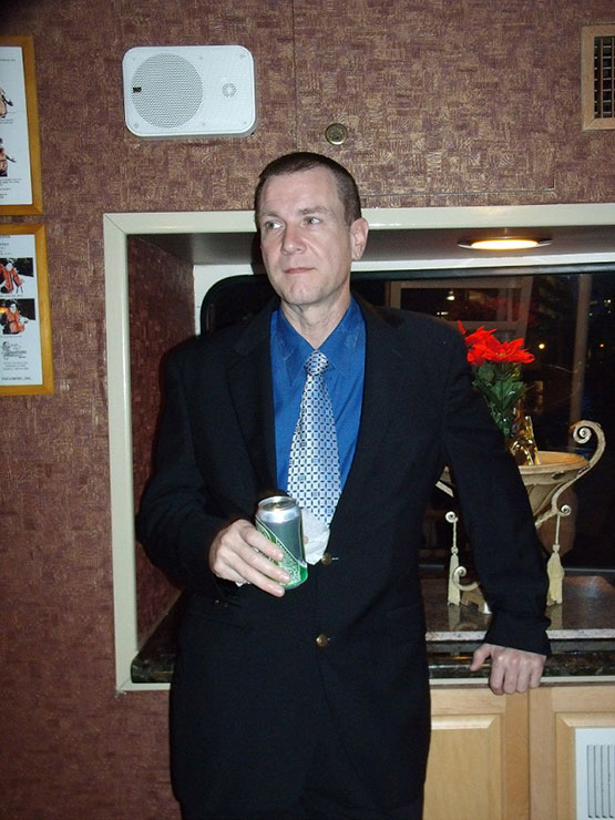 Date this voluptuous United States man Roland from Pembroke Pines US14489