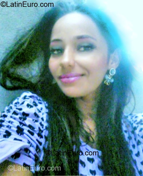 Date this athletic Brazil girl LillyAnnie from Manaus BR6973