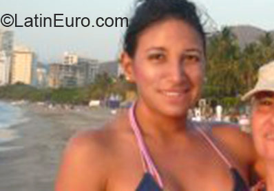 Date this foxy Colombia girl Lina from Medellin CO10900