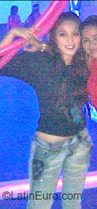 Date this foxy Colombia girl Diana from Cali CO10901