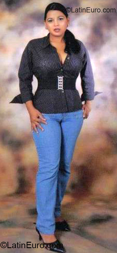 Date this georgeous Colombia girl Maria Isabel from Barranquilla CO11158