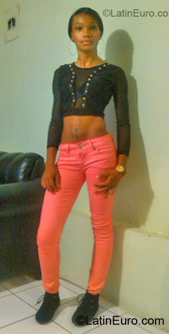 Date this beautiful Jamaica girl Theresa from Montego Bay JM677