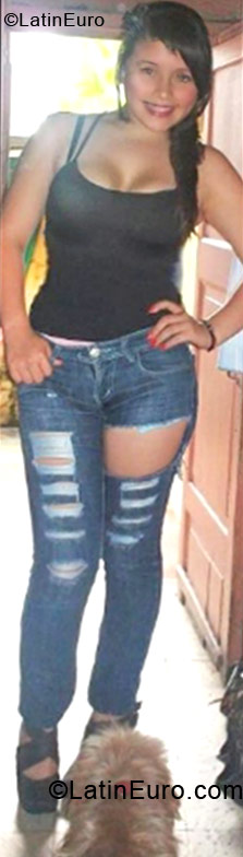 Date this charming Colombia girl Laura from Manizales CO11307