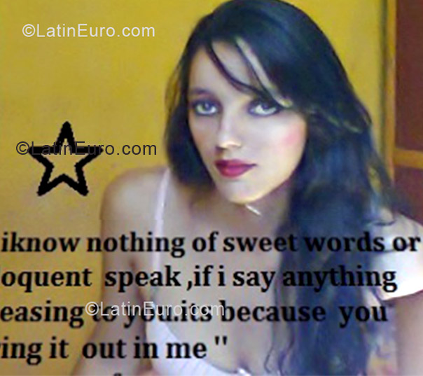 Date this sultry Brazil girl Sheila from Sao Roque de Minas BR7132