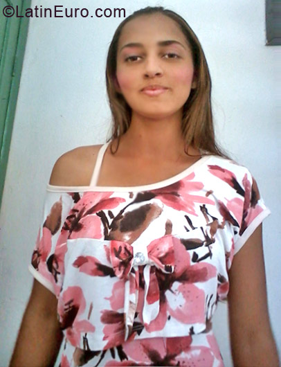 Date this young Brazil girl Nurriel from Salvador BR7140