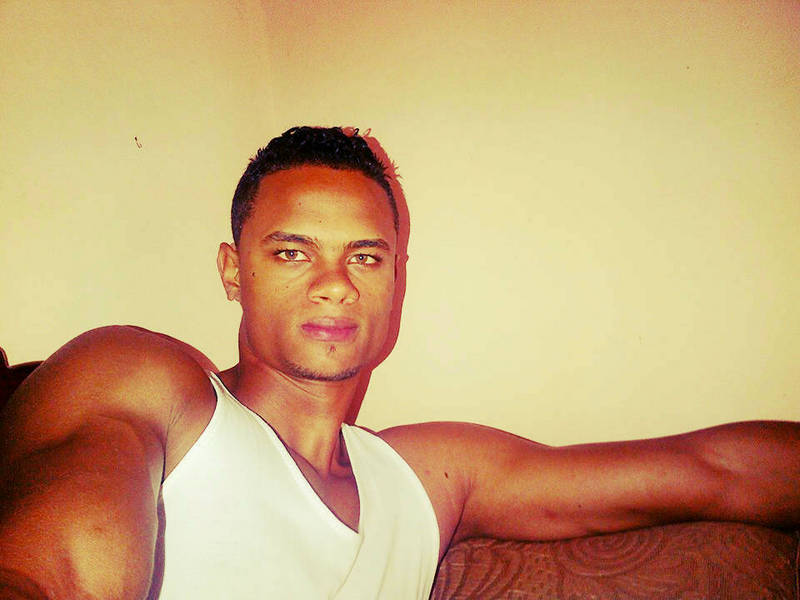 Date this fun Dominican Republic man Arismel from Santo Domingo DO12832